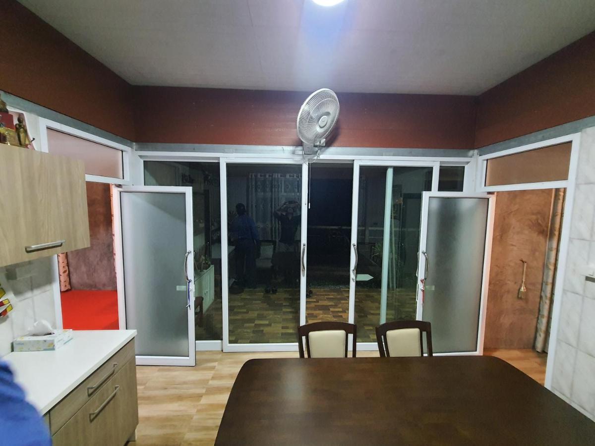 Baan Thabthong Homestay Ban Pak Nam  Buitenkant foto